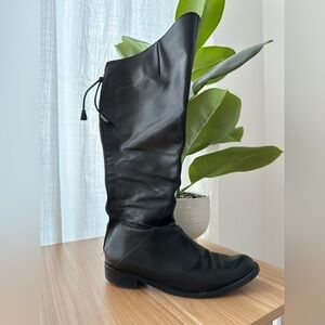 Black leather knee high wide calf equestrian style boots - size 9